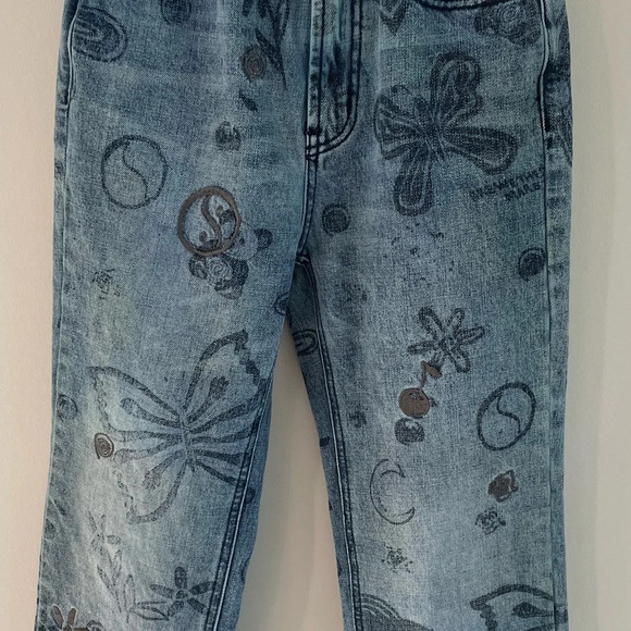BDG Urban Outfitters Butterfly Embroidered Doodle Wash Cowboy Jeans - Size 25 - Picture 7 of 14
